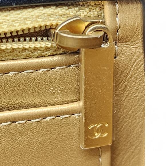 Chanel Quilted Lambskin Leather Pearl Crush Mini Flap Bag in Black - Picture 13 of 14